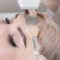 gesichtsbehandlung gesichtsreinigung gesicht behandlung reinigung lörrach basel steinen kosmetikstudio kosmetikerin kosmetik acne
